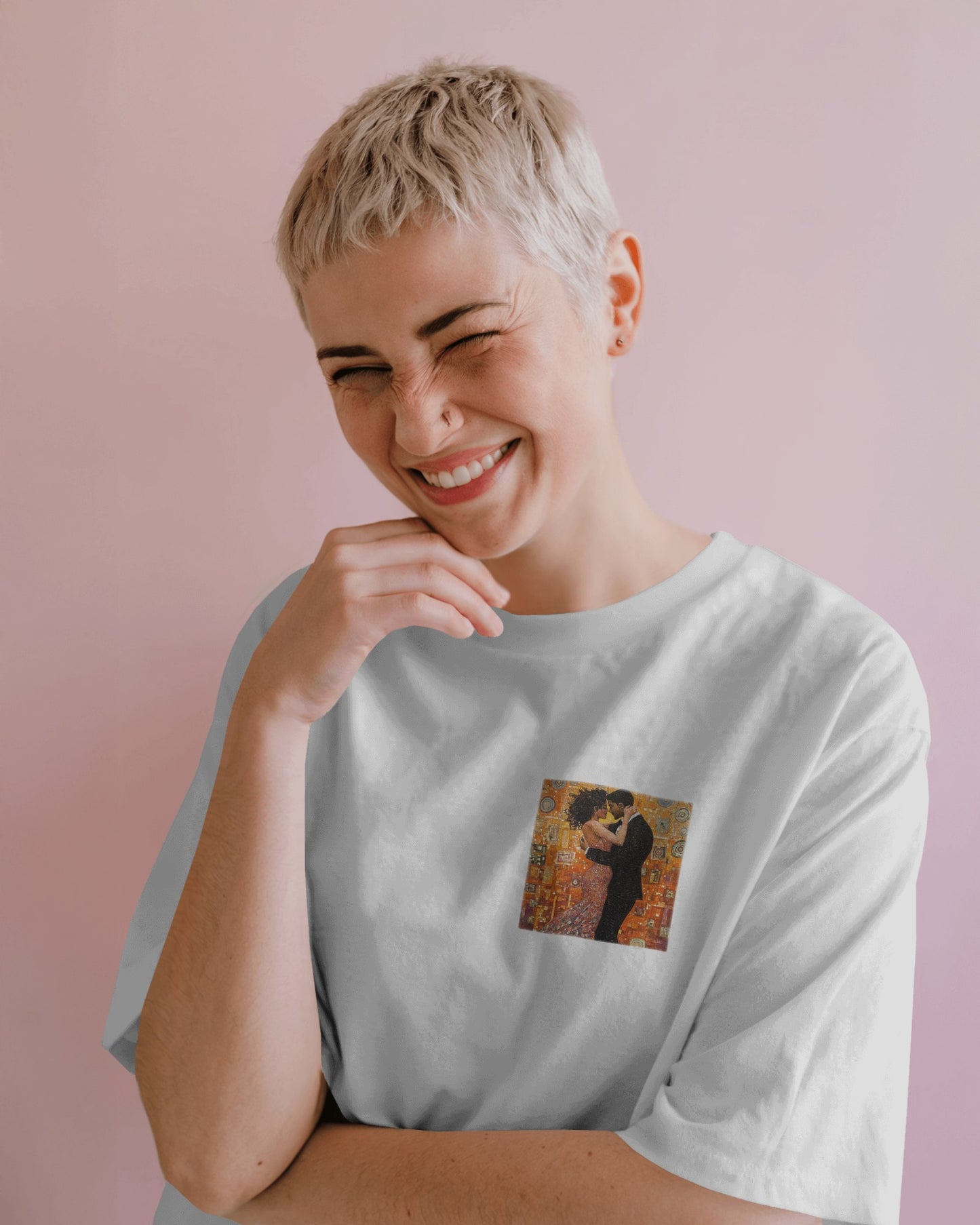 Amber Embrace Pocket Print T-Shirt | Klimt-Inspired Latin Dance Art | Salsa Bachata Couple Top | Unisex Studio Wear | Dance Lifestyle